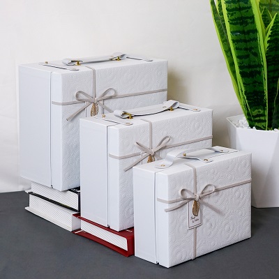 Gift Box Gelembung Best Wishes Putih