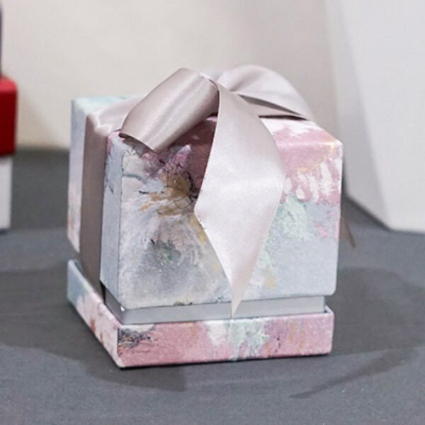 Gift Box Pita Kotak Batik Grey