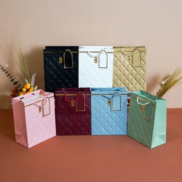 Paper Bag Emboss Love Emas SS 2 Emas